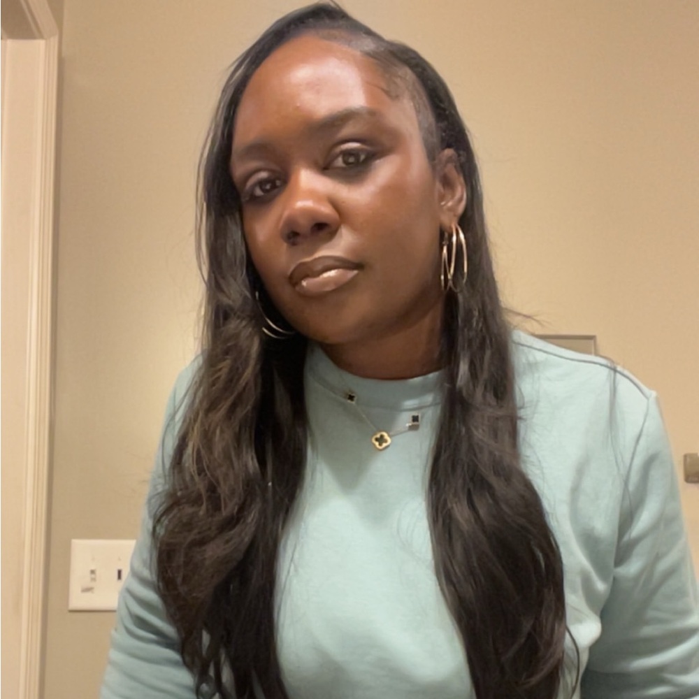 Meet your Posher, Deasia